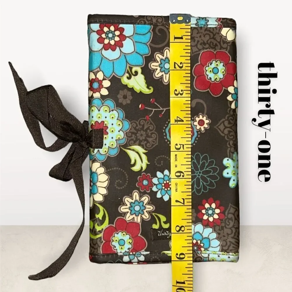 THIRTY-ONE Trifold Organizer with Tie